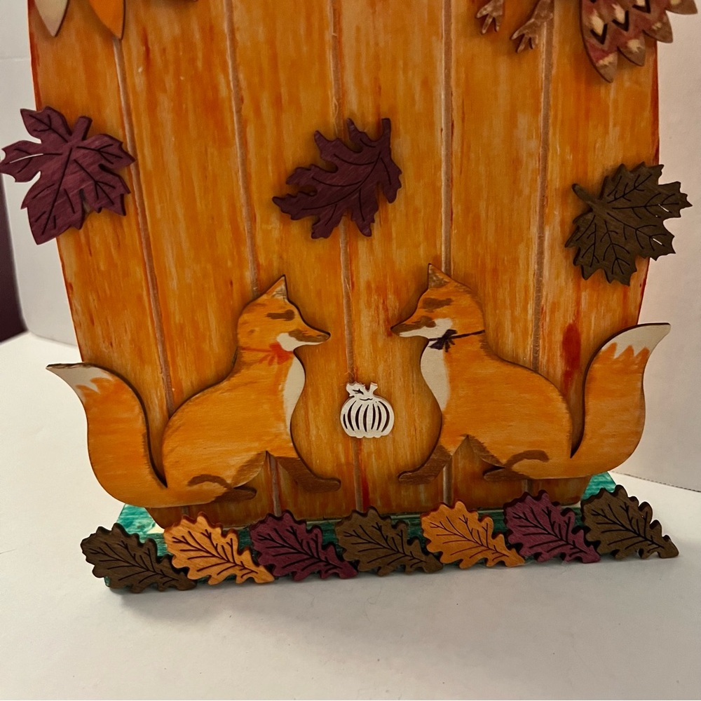 Hand Designed Fall Decoré - Picture 4 of 4